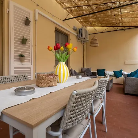 Terrazza Mossotti * Pise